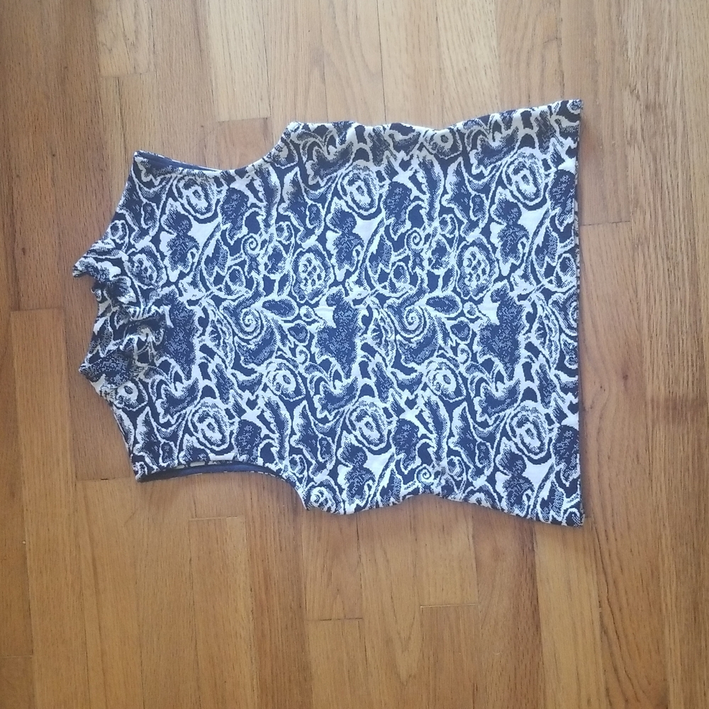 St. John  Sleeveless Shirt